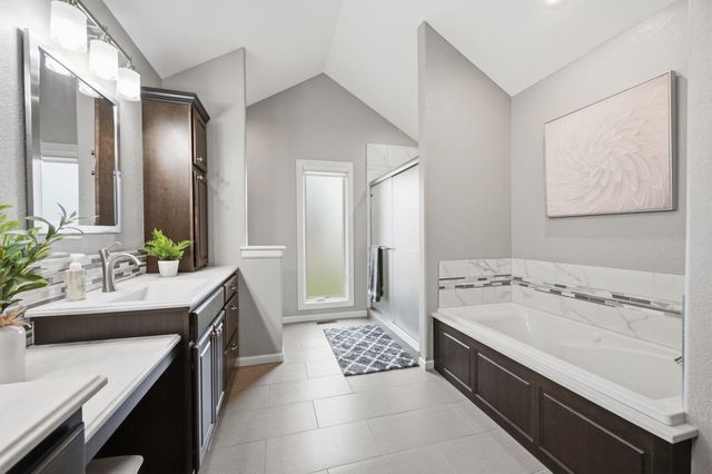 2337 W Harborlight, Wichita, KS 67204
