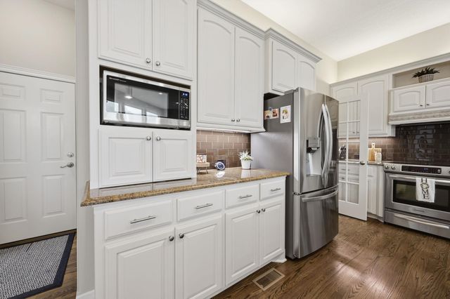 2337 W Harborlight, Wichita, KS 67204