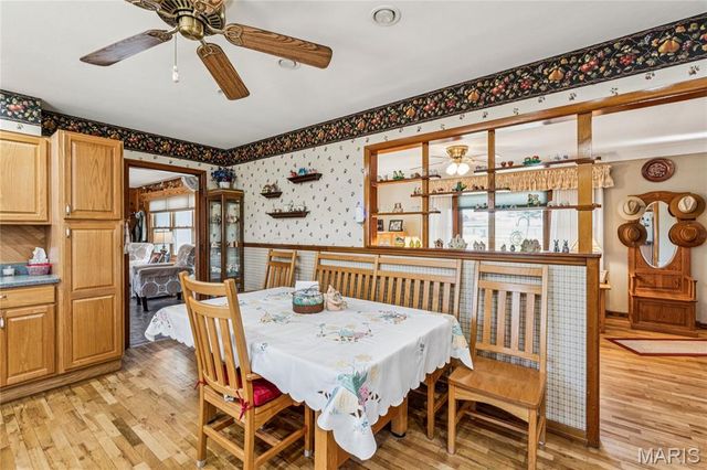 2275 Charbonier Road, Florissant, MO 63031