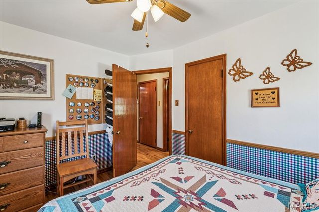 2275 Charbonier Road, Florissant, MO 63031