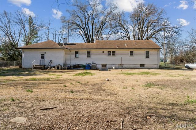 2275 Charbonier Road, Florissant, MO 63031