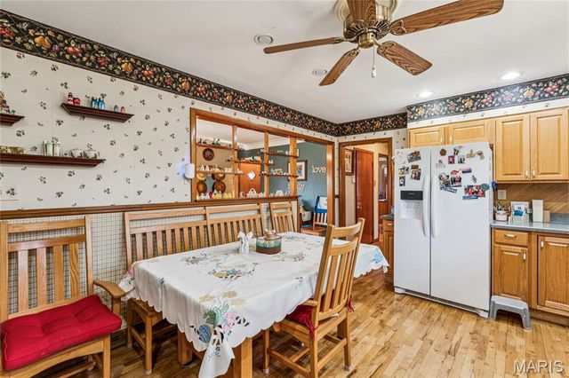 2275 Charbonier Road, Florissant, MO 63031