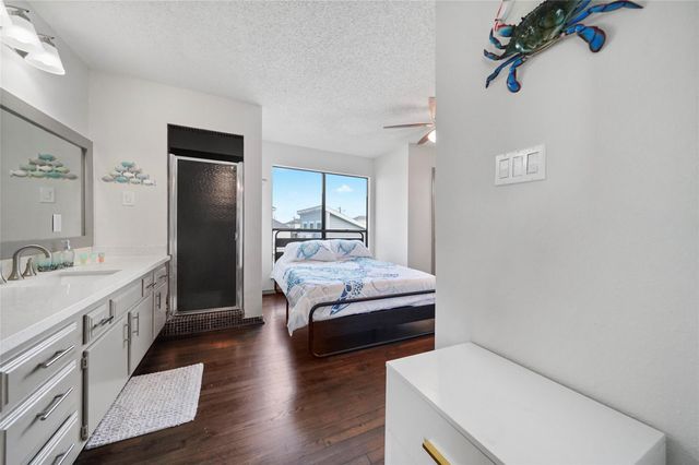 4126 San Jacinto Drive, Galveston, TX 77554