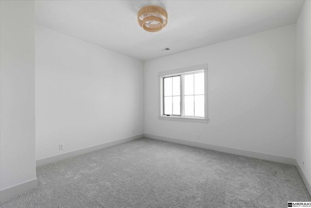 21913 B Street, Elkhorn, NE 68022