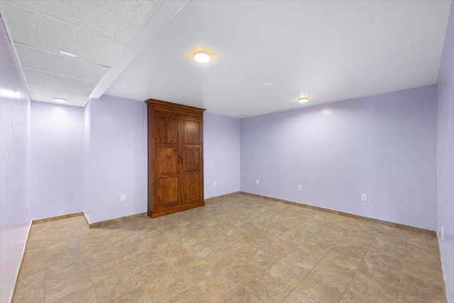 8720 E WOODLAND PARK Dr, Spokane, WA 99217
