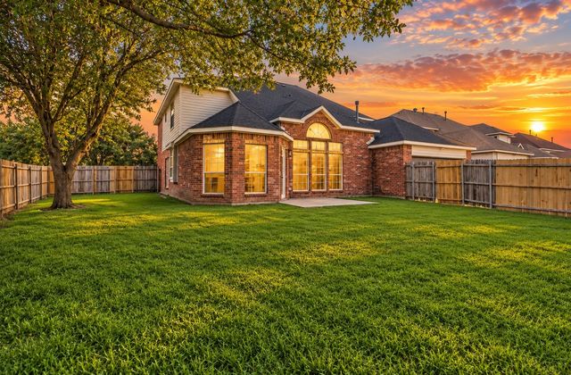 403 Mountain Circle, Desoto, TX 75115