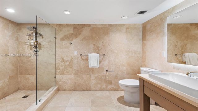 102 24th Street 904, Miami Beach, FL 33139