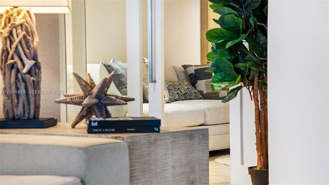 102 24th Street 904, Miami Beach, FL 33139