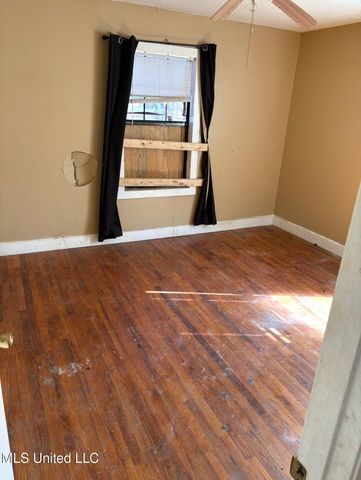 3801 Sherwood Drive, Natchez, MS 39120