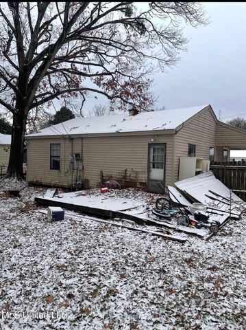 3801 Sherwood Drive, Natchez, MS 39120