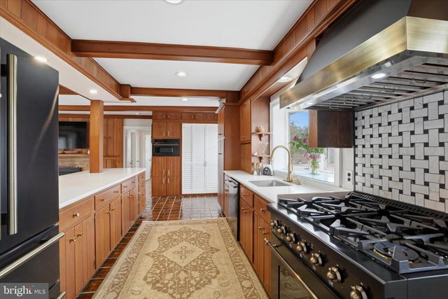 875 LOCUST GROVE RD, West Chester, PA 19382