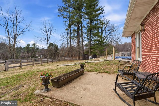 875 LOCUST GROVE RD, West Chester, PA 19382