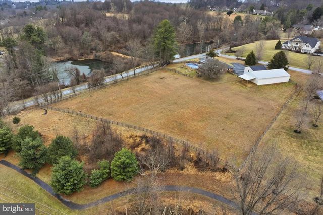 875 LOCUST GROVE RD, West Chester, PA 19382