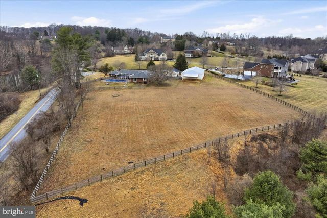 875 LOCUST GROVE RD, West Chester, PA 19382