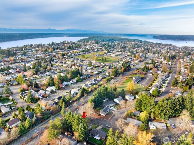 5702 N 39th Street, Tacoma, WA 98407