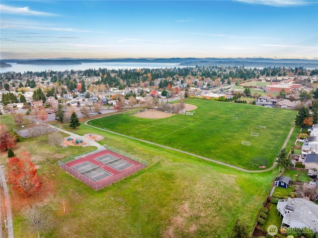 5702 N 39th Street, Tacoma, WA 98407