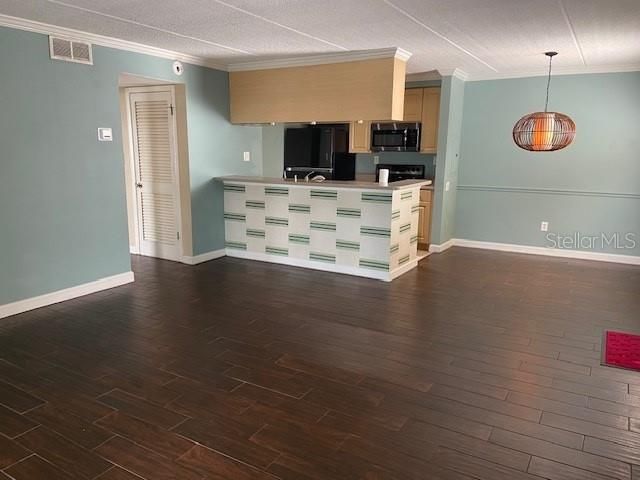 108 ALAMEDA COURT 334, Tampa, FL 33609