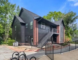 1137 N Leverett Avenue 102, Fayetteville, AR 72703