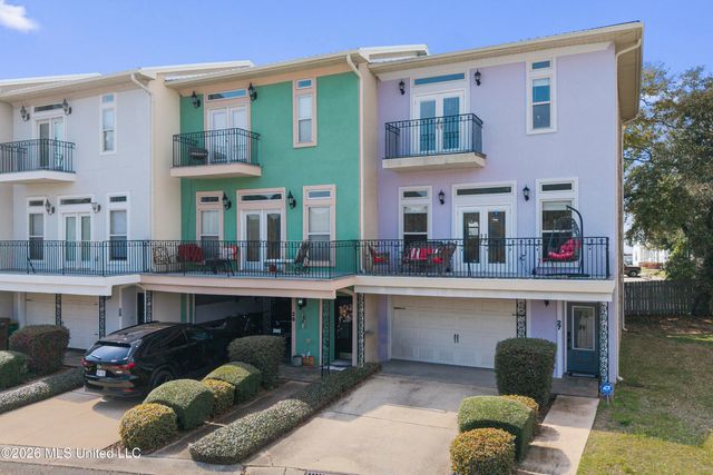 27 Oak Alley Lane, Long Beach, MS 39560