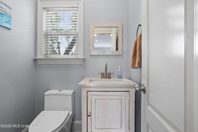 27 Oak Alley Lane, Long Beach, MS 39560