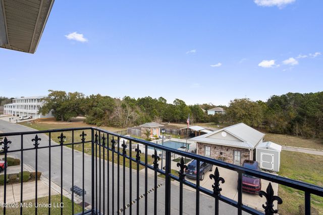 27 Oak Alley Lane, Long Beach, MS 39560