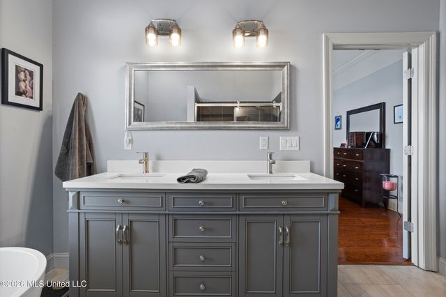 27 Oak Alley Lane, Long Beach, MS 39560