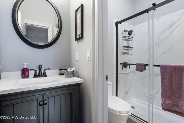 27 Oak Alley Lane, Long Beach, MS 39560