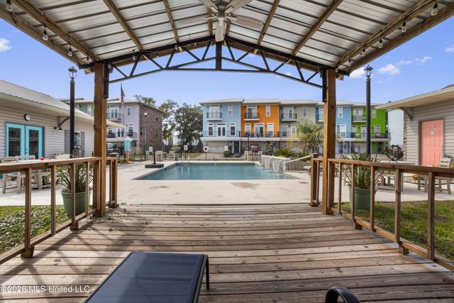 27 Oak Alley Lane, Long Beach, MS 39560