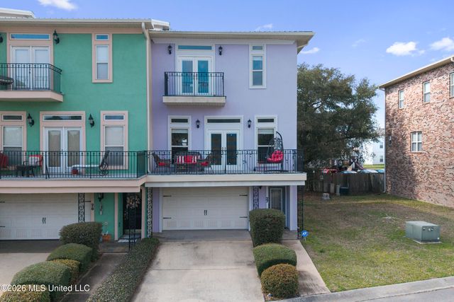 27 Oak Alley Lane, Long Beach, MS 39560