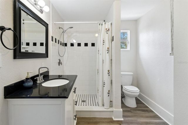 812 E PARIS STREET, Tampa, FL 33604