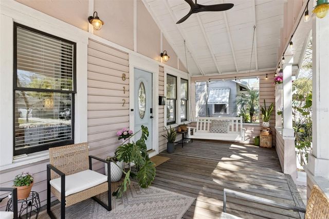 812 E PARIS STREET, Tampa, FL 33604