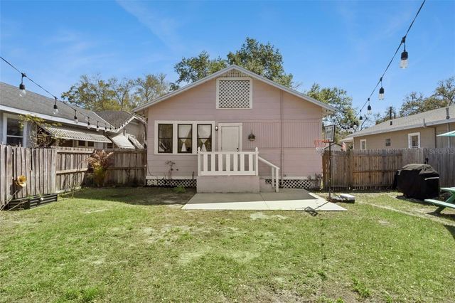 812 E PARIS STREET, Tampa, FL 33604