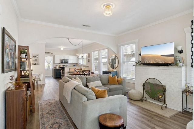 812 E PARIS STREET, Tampa, FL 33604