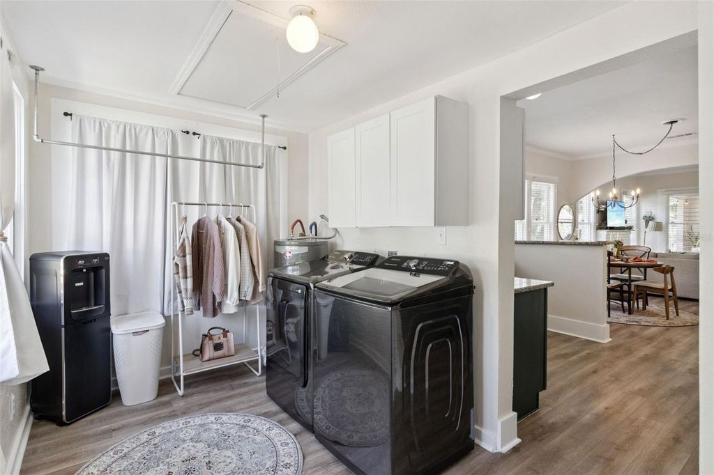 Image 29 of property listing at 812 E PARIS STREET, Tampa, FL 33604