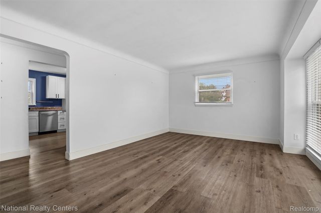 29765 Sheridan Street, Garden City, MI 48135