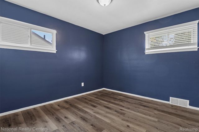 29765 Sheridan Street, Garden City, MI 48135