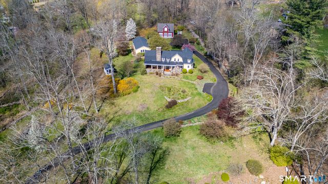 27 Highland Avenue, New Hartford, CT 06057