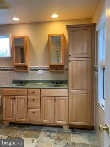 7512 ARDEN RD, Cabin John, MD 20818