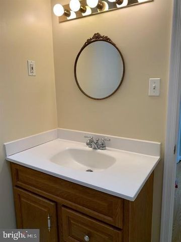 7512 ARDEN RD, Cabin John, MD 20818