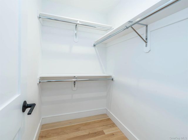 35B Dunwood Road, Port Washington, NY 11050