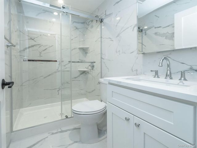 35B Dunwood Road, Port Washington, NY 11050