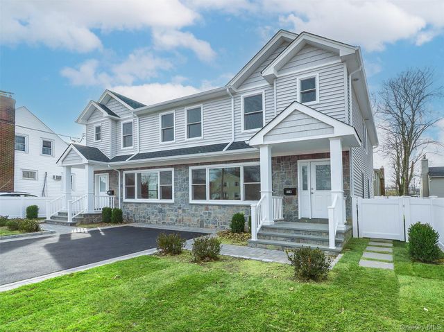 35B Dunwood Road, Port Washington, NY 11050