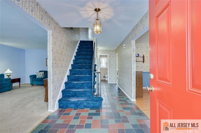 17 Eastern Drive, South Brunswick, NJ 08824