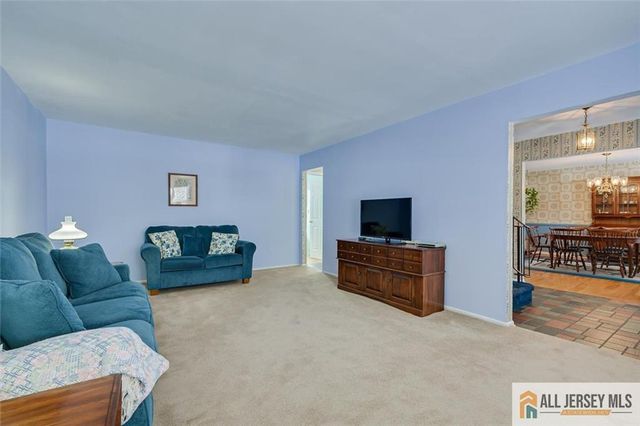 17 Eastern Drive, South Brunswick, NJ 08824