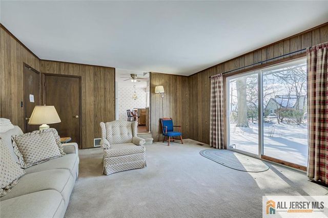 17 Eastern Drive, South Brunswick, NJ 08824