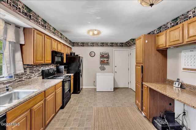 1180 Laural Lane, Ballston Spa, NY 12020