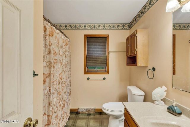 1180 Laural Lane, Ballston Spa, NY 12020
