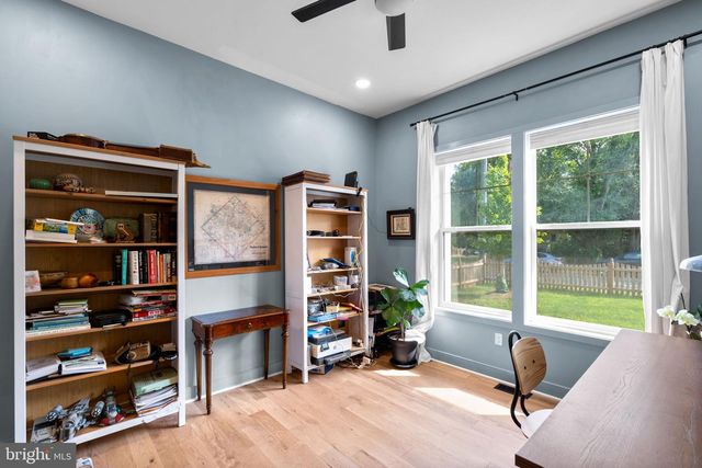 2854 FAIRMONT ST, Falls Church, VA 22042