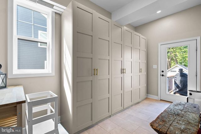 2854 FAIRMONT ST, Falls Church, VA 22042