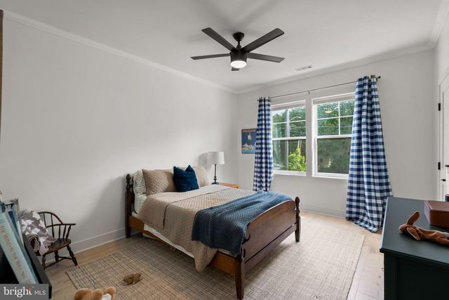 2854 FAIRMONT ST, Falls Church, VA 22042